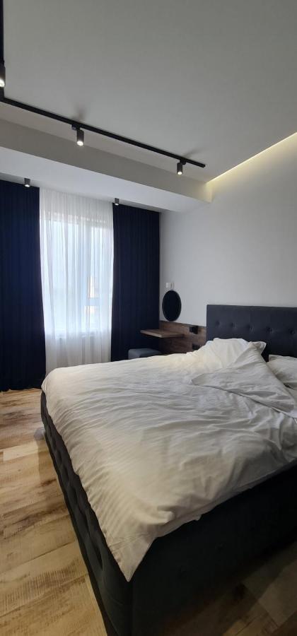 Oasis-Rent Apartment Chisinau Luaran gambar