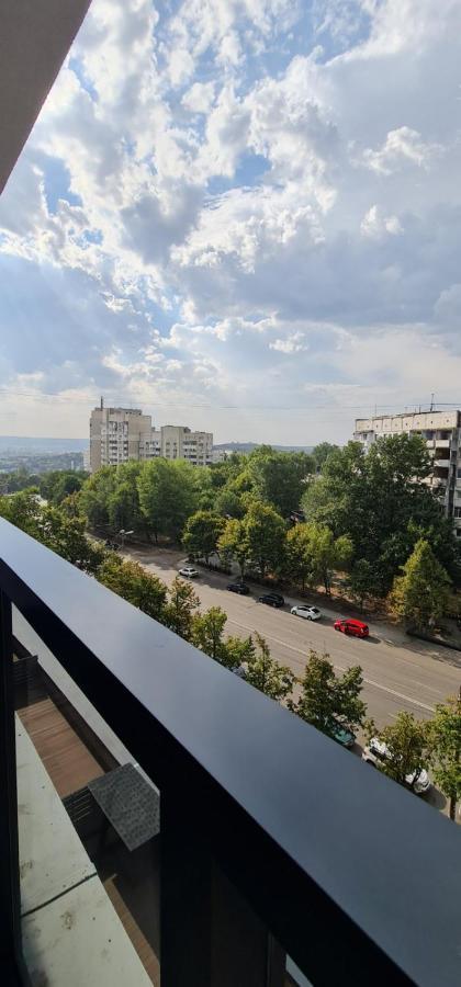 Oasis-Rent Apartment Chisinau Luaran gambar