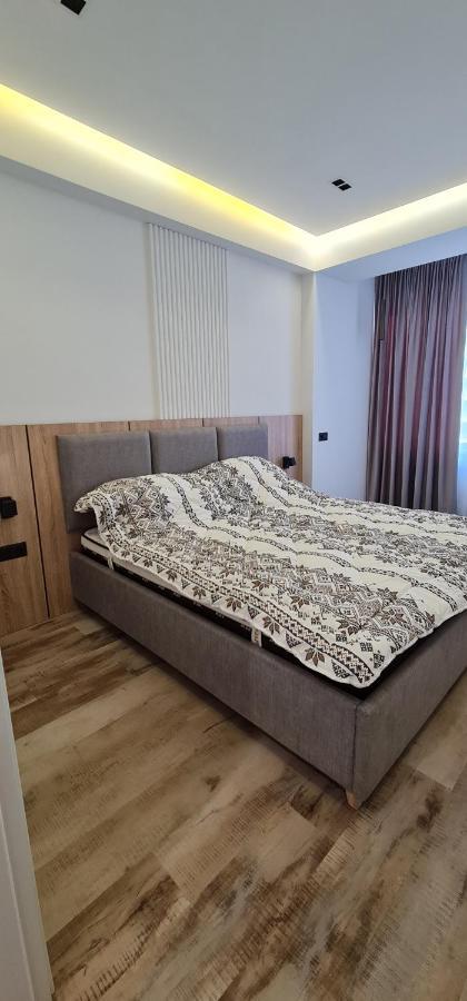 Oasis-Rent Apartment Chisinau Luaran gambar